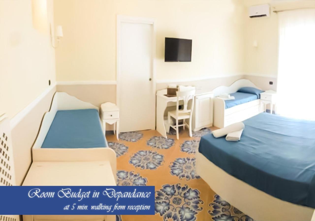 Bed & Breakfast Medea Napoli Dış mekan fotoğraf